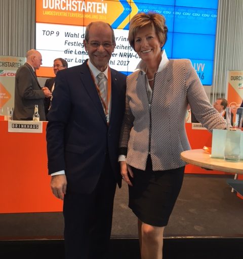 Karl-Heinz Wange mit Kristin Korte MdL während der Landesvertreterversammlung NRW am 26.11.2016